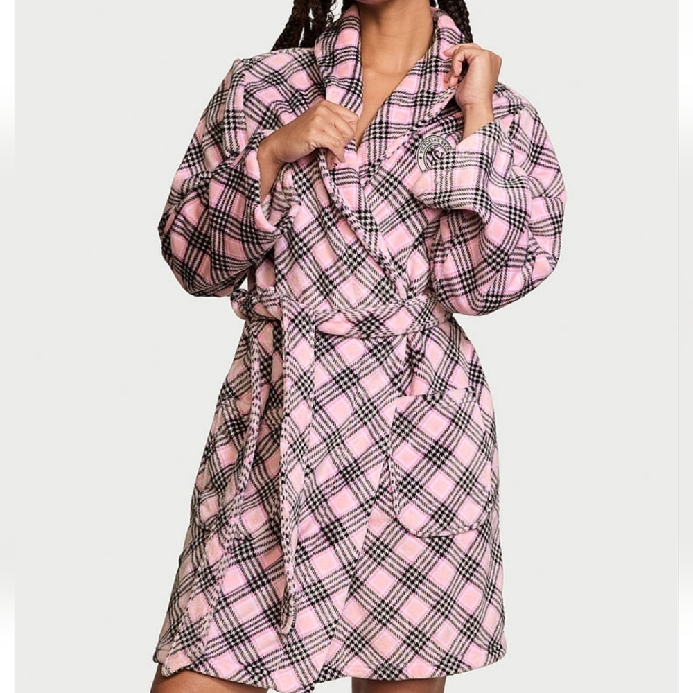 Victoria's Secret Cozy Robe Size M/L NWT - Picture 6 of 7